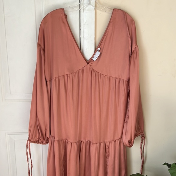 ASOS DESIGN satin tiered trapeze midi smock dress in dusky pink
 Size 4 NWOT. - Picture 3 of 11